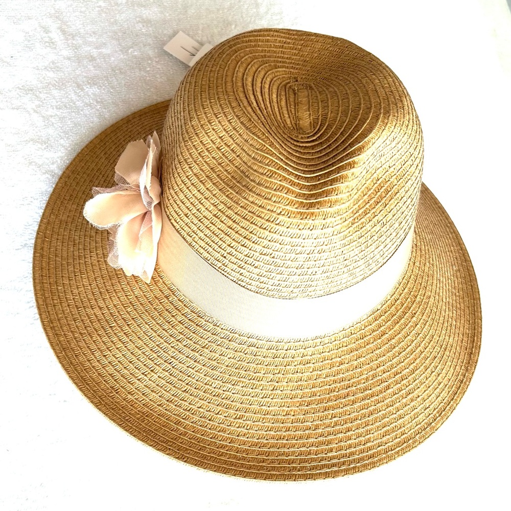 NWT August Hat Co.Tan Hat With Flower